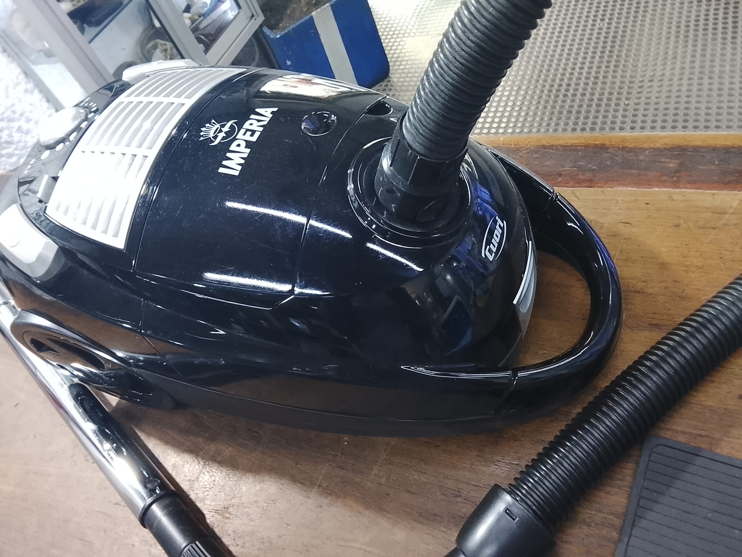 Aspiradora Cuori Imperia 2200w - Imagen 4